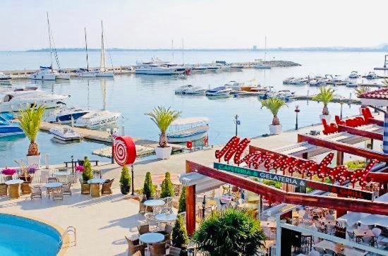 Dolce Vita Sea View Apartment Sveti Vlas Exterior foto